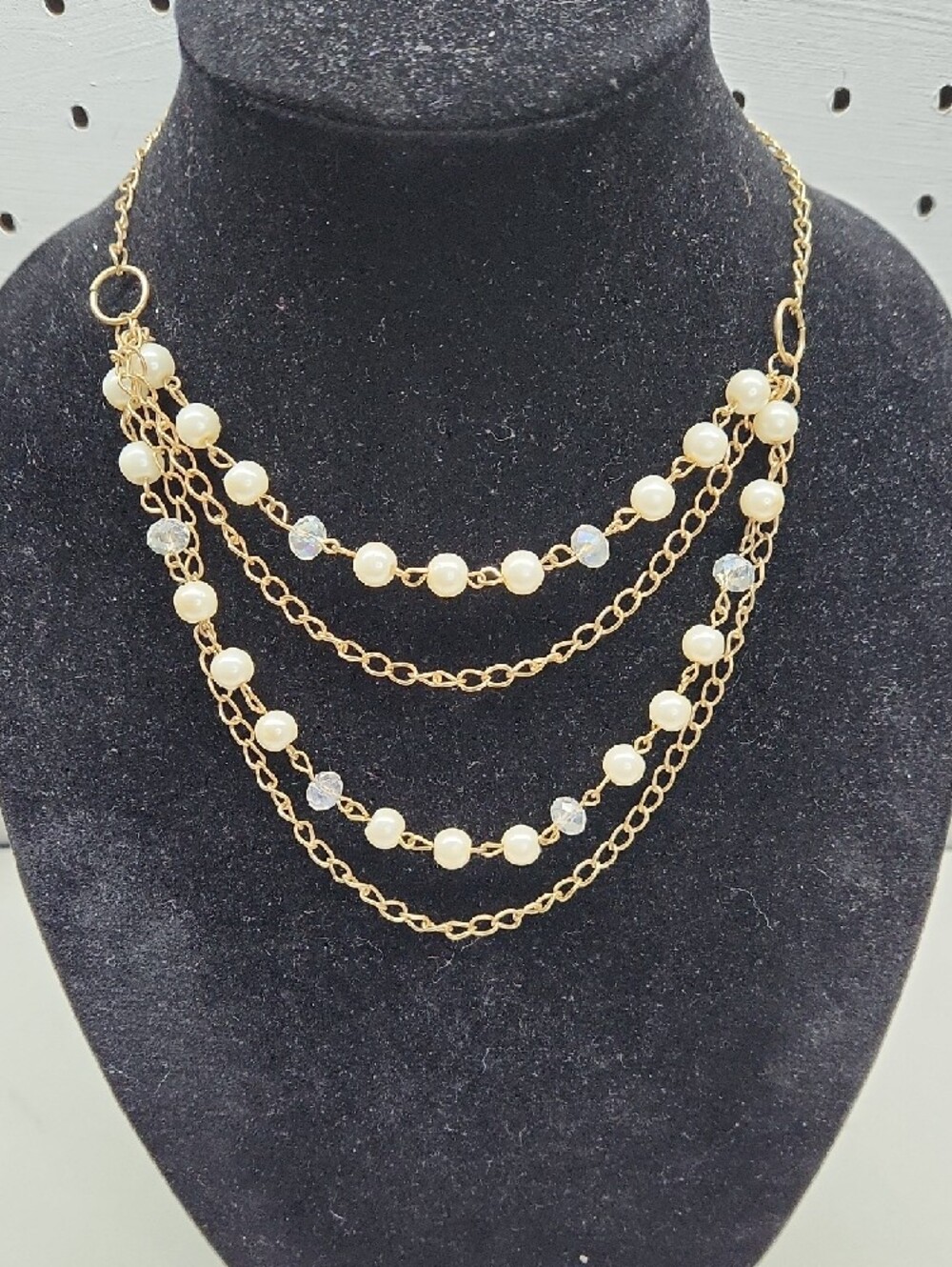Faux Ivory Pearl and Gold-Link Necklace Bundle - Picture 4 of 9